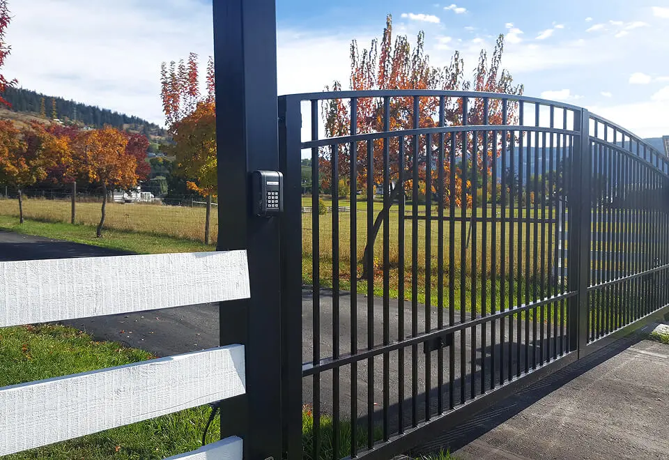Metal gate with keypad entry